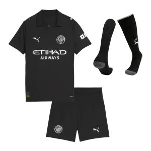 Manchester City Infantil 
 Fora Futebol Camisa Conjunto (Camisa+Shorts+Meias) 2025/26 Preto